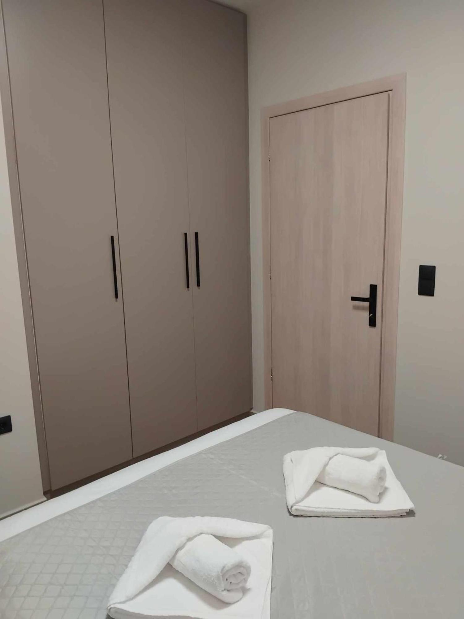 Ferienwohnung Simple, Calm And Luxurious Kalamata Exterior foto